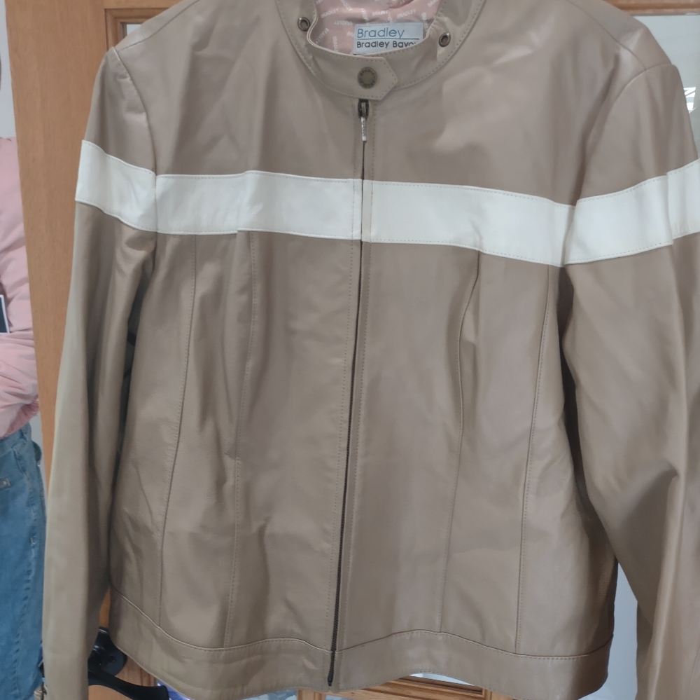 Women's Bradley Bayou leather bomber jacket